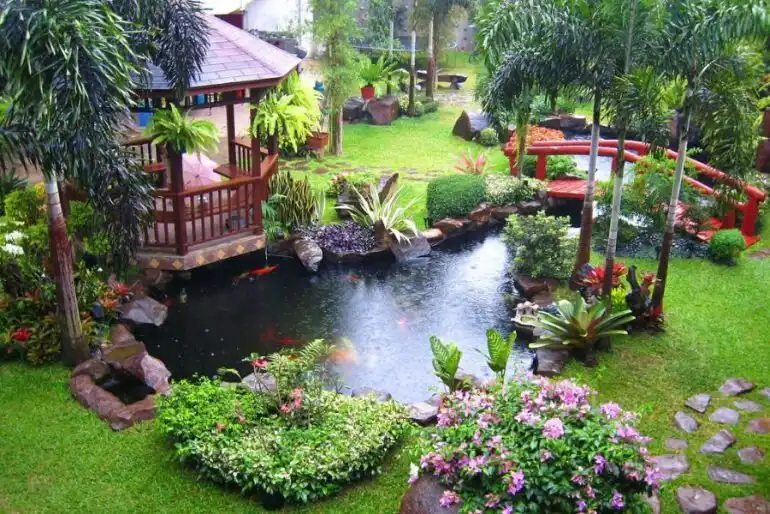 Tiểu cảnh làng quê Việt Nam thường mang đậm nét truyền thống và giản dị.