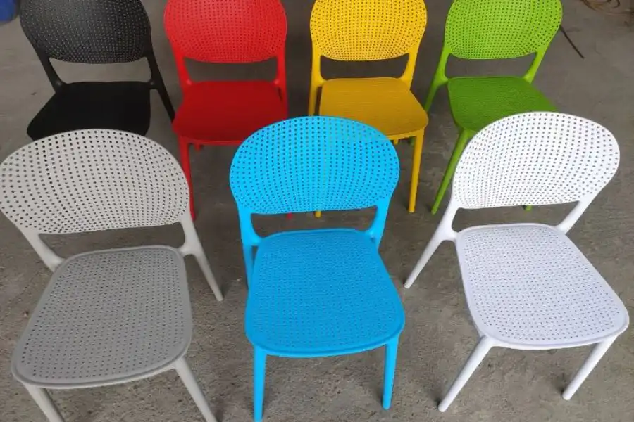 Ghế cà phê bằng nhựa