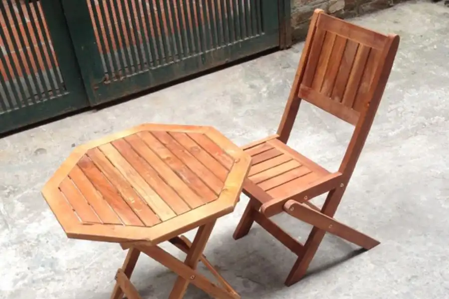 Ghế cà phê bằng gỗ