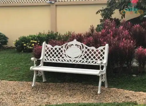 Ghế băng công viên ngoài trời