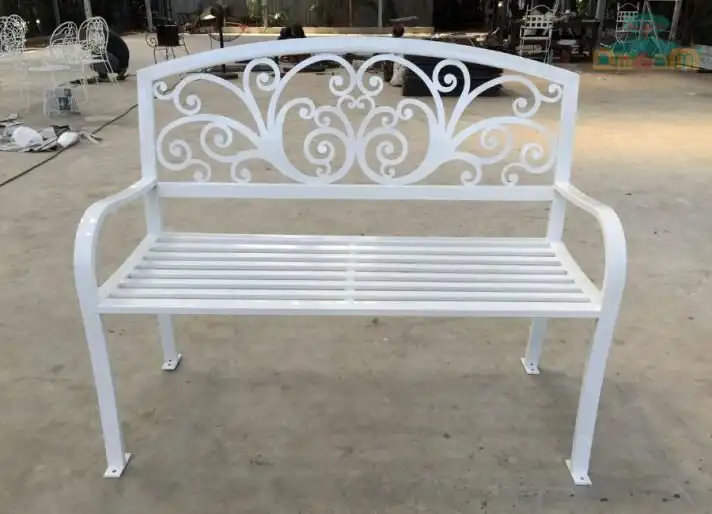 Ghế sắt công viên phù hợp với nhu cầu tài chính của nhiều gia đình