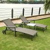 Ghế hồ bơi có bánh xe đẩy