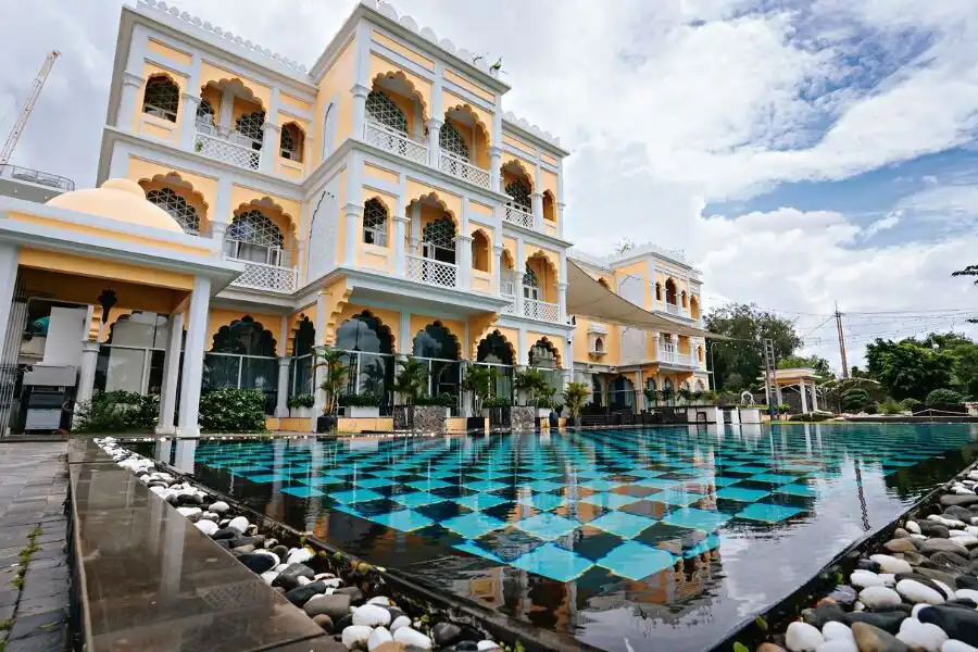 Bể bơi Anna spa