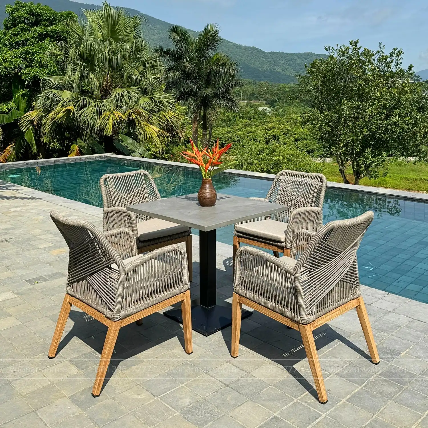 Bộ bàn ghế ngoài trời BR-02VX (2)