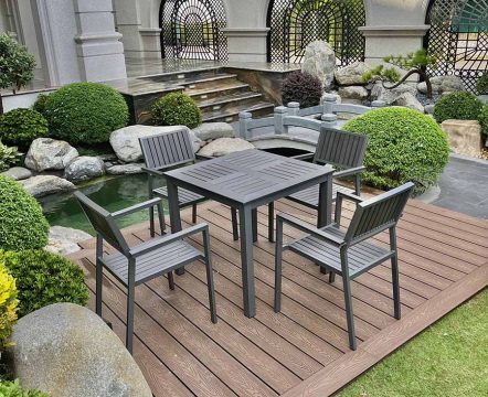 Bộ bàn ghế Composite là điểm nhấn hoàn hảo cho không gian