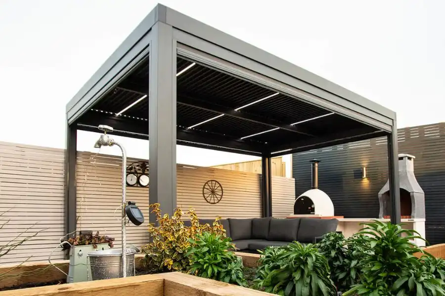 Gia chủ có thể dễ dàng tận dụng những mẫu giàn hoa đẹp để tạo nên một không gian độc đáo