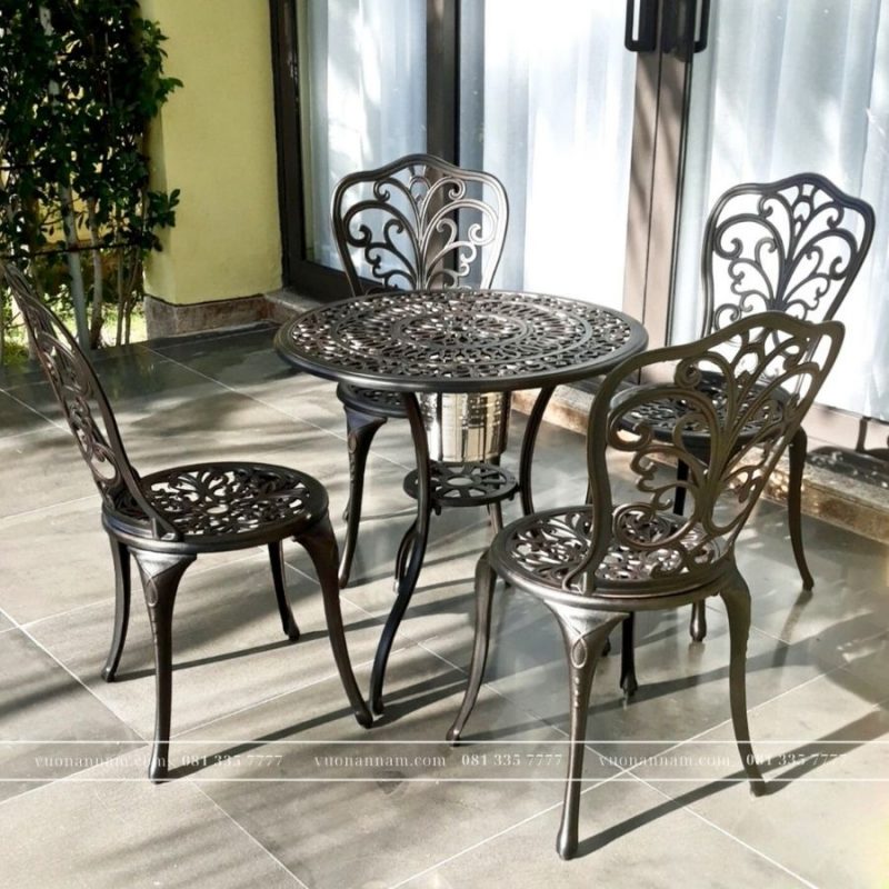 Bộ bàn ghế sân vườn BG-14N màu nâu bàn D70cm
