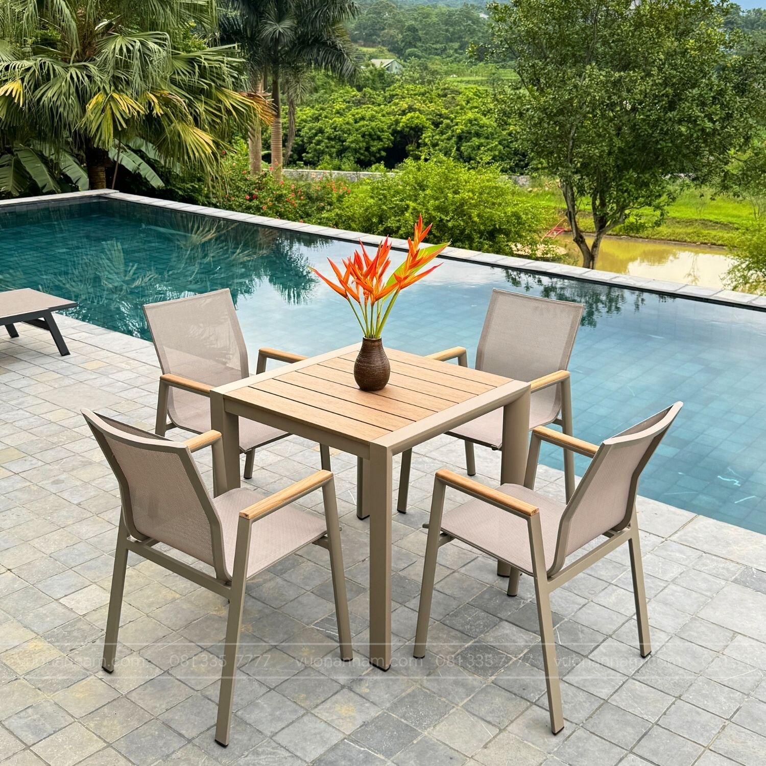 Bộ bàn ghế sân vườn BTL-GT