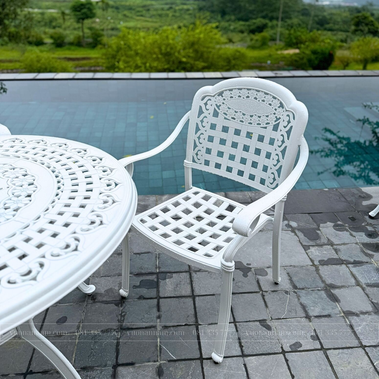 Bộ bàn ghế sân vườn màu trắng 6 ghế BG-04CNT - Ảnh 2