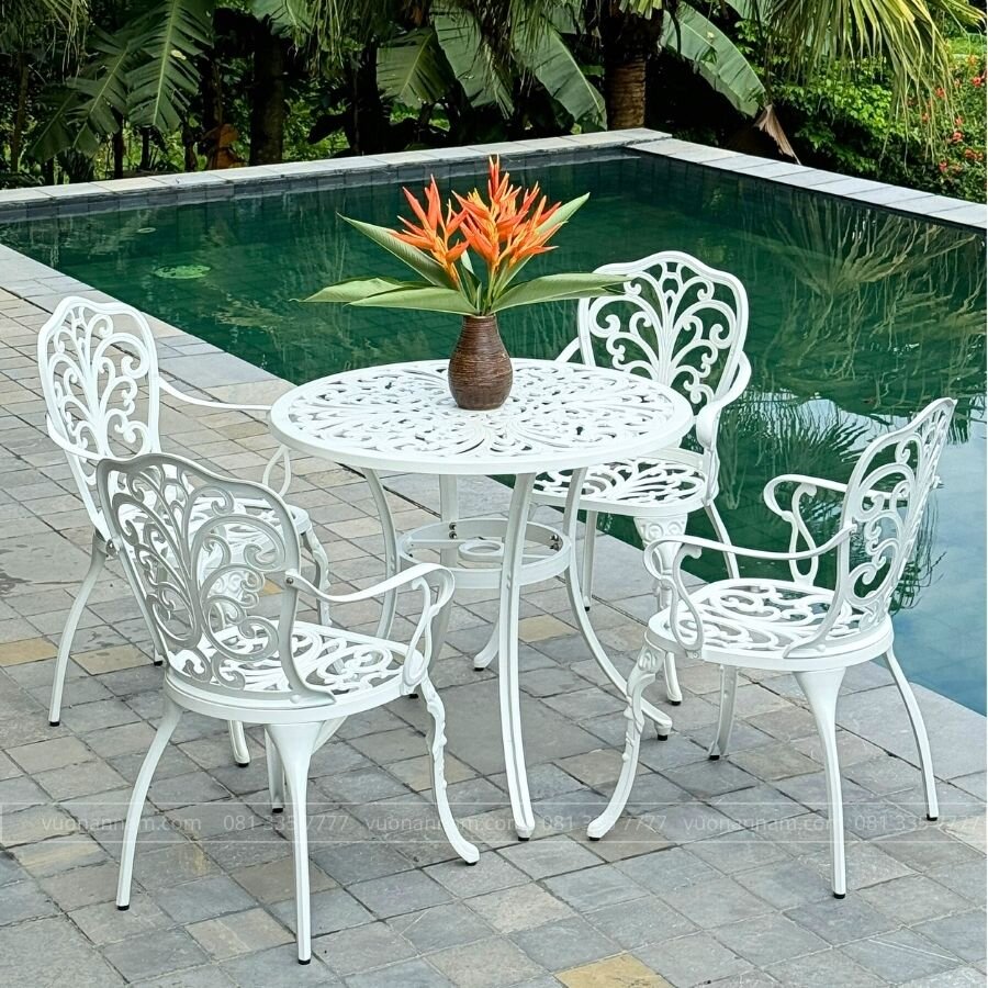 Bộ bàn ghế sân vườn BG-10T màu trắng bàn D83cm