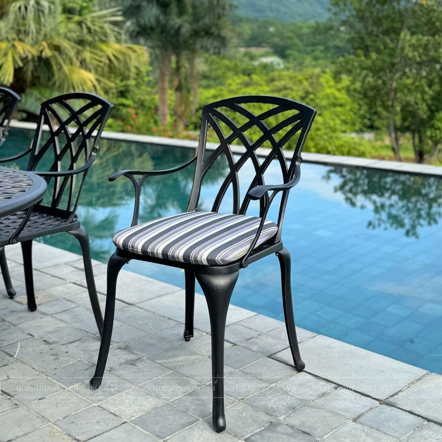 Bộ bàn ghế nhôm đúc màu nâu 8 ghế BG-19EN - Ảnh 2