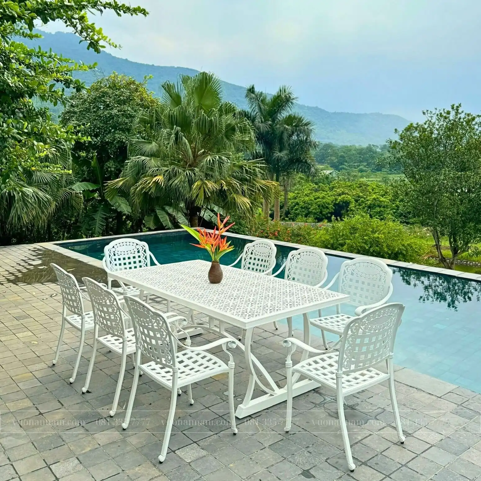 Bộ bàn ghế sân vườn BG04-2.0CNT màu trắng 8 ghế