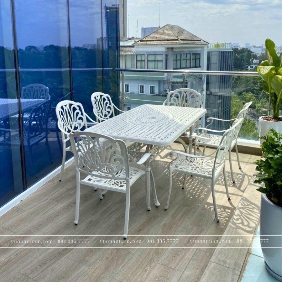 Bộ bàn ghế sân vườn màu trắng 6 ghế BG-03CNT