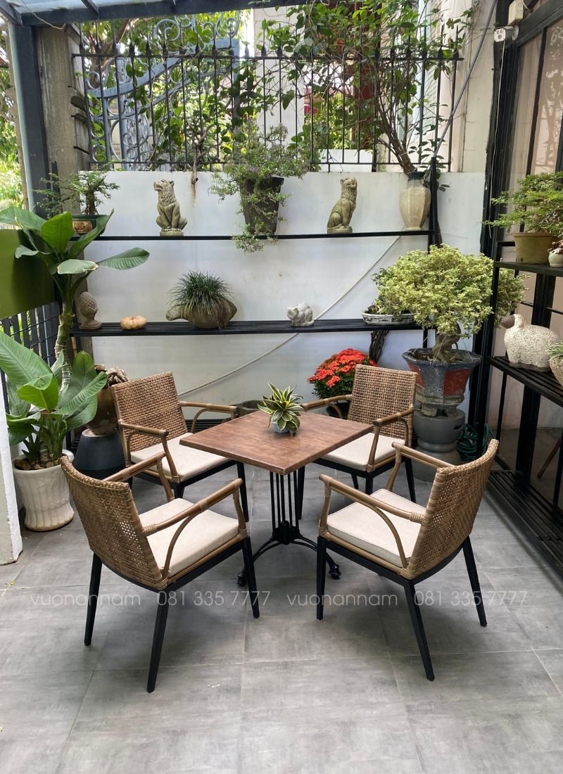 Bộ bàn ghế cafe ngoài trời BGM-01 mang vẻ đẹp mộc mạc