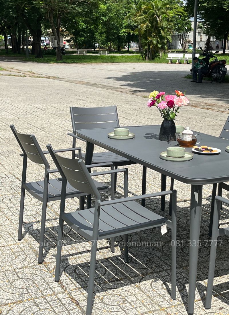 Bộ bàn ghế ngoài trời BN-CNX với chất liệu polywood giả gỗ, bền đẹp sử dụng ngoài trời