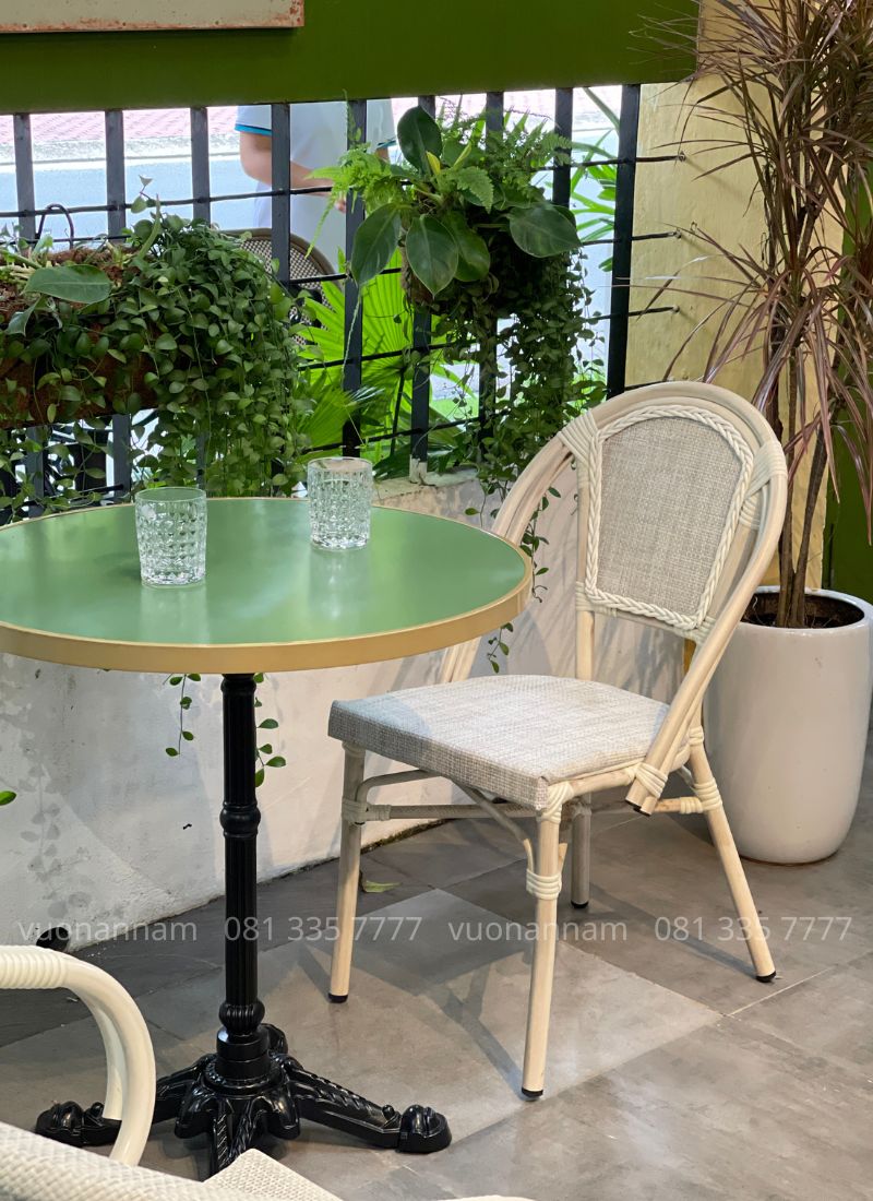 Cận cảnh bộ bàn ghế Textilene ngoài trời BGC-09T với khung nhôm sơn tĩnh điện và lưới Textilene kháng nước.