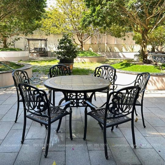 Bàn đá gốm D120M tạo nên sự khác biệt cho không gian ngoài trời