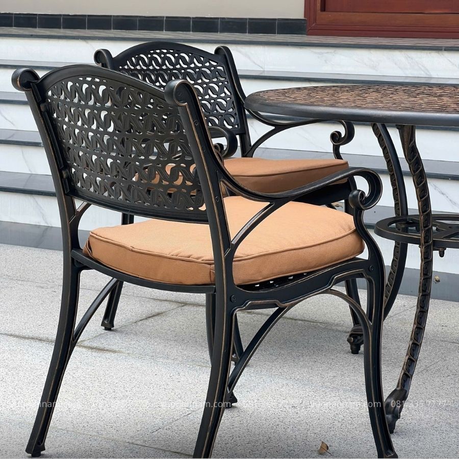 Bộ bàn ghế sân vườn BG-20 màu nâu bàn D100cm