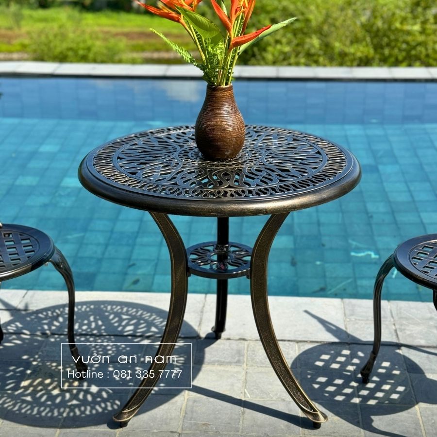 Bộ bàn ghế sân vườn BG02-D70 bàn tròn D70cm