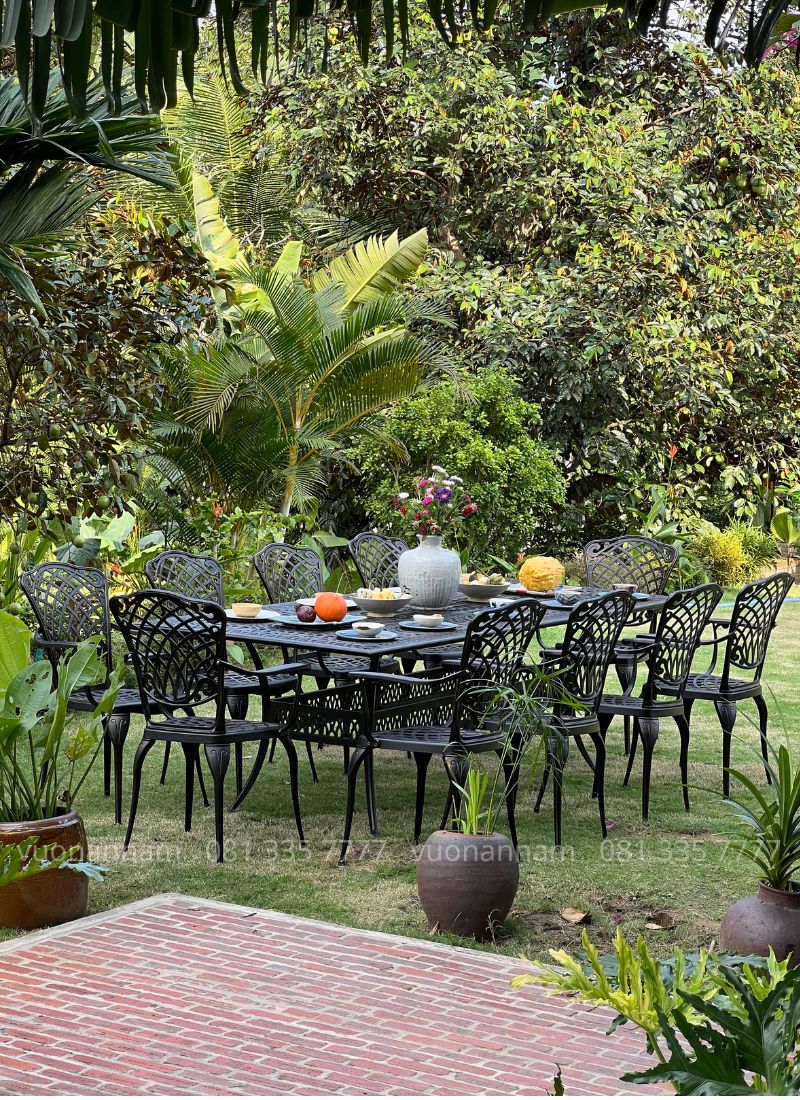 Bộ bàn ghế sân vườn nhôm đúc BG26-2.5CN gồm bàn chữ nhật và 10 ghế cho biệt thự, resort