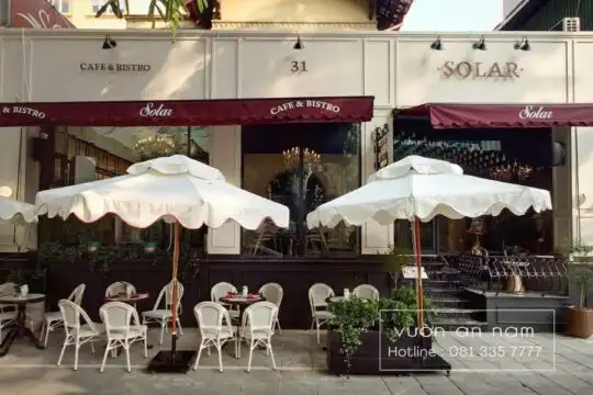 Ghế cà phê phong cách Bistro tại quán cafe Solar