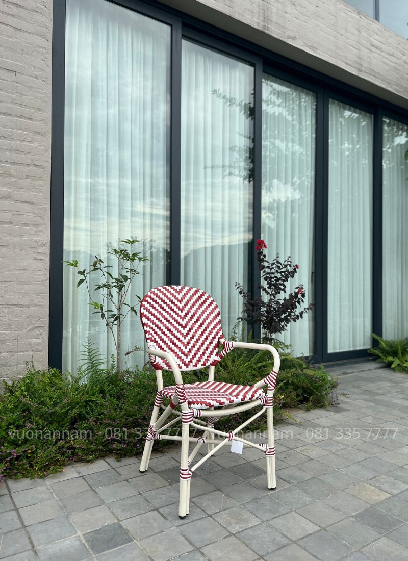 Ghế cafe ngoài trời BGM-05 khung nhôm sơn tĩnh điện kết hợp đan nhựa giả mây họa tiết đỏ trắng