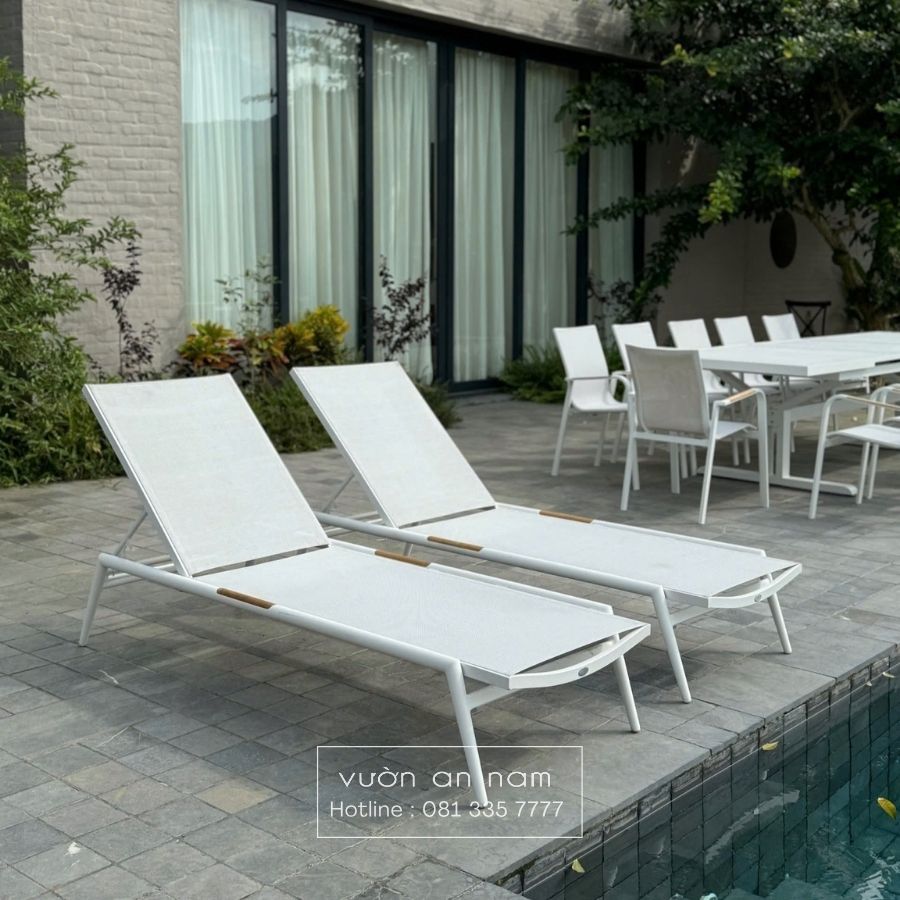 Ghế hồ bơi hiện đại phù hợp nhiều không gian