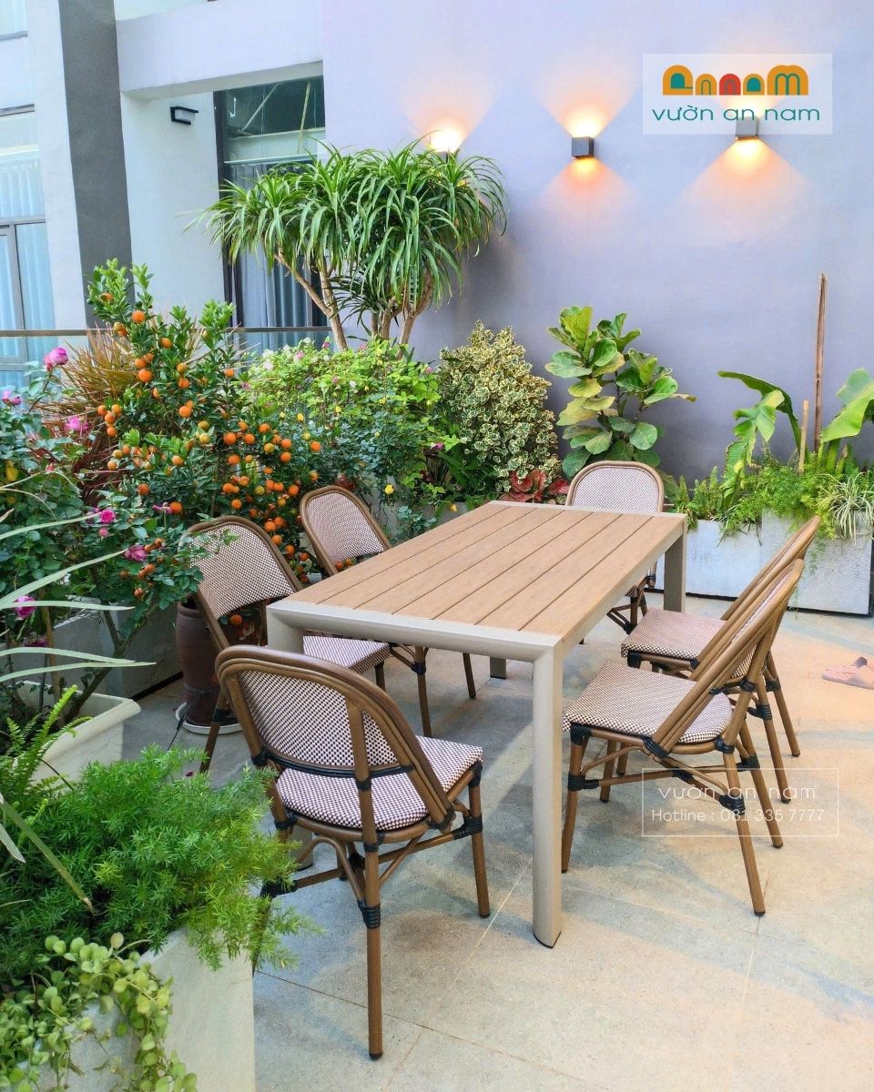 bàn và ghế quán cà phê dành cho phong cách outdoor sân vườn