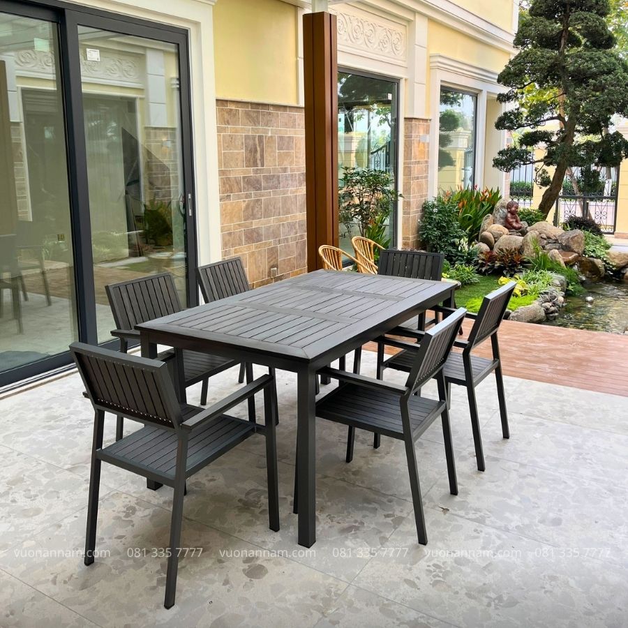 Bộ bàn ghế polywood với chất liệu nhựa giả gỗ